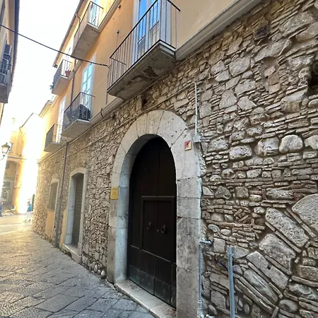 Domus Isidis Bed & Breakfast