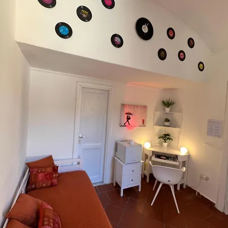 Bed & Breakfast Domus Isidis 3*
