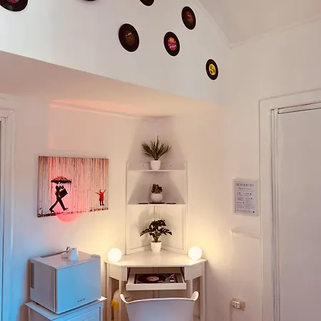 Domus Isidis Bed & Breakfast